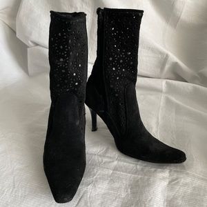 Adorable lace high heel ankle boots